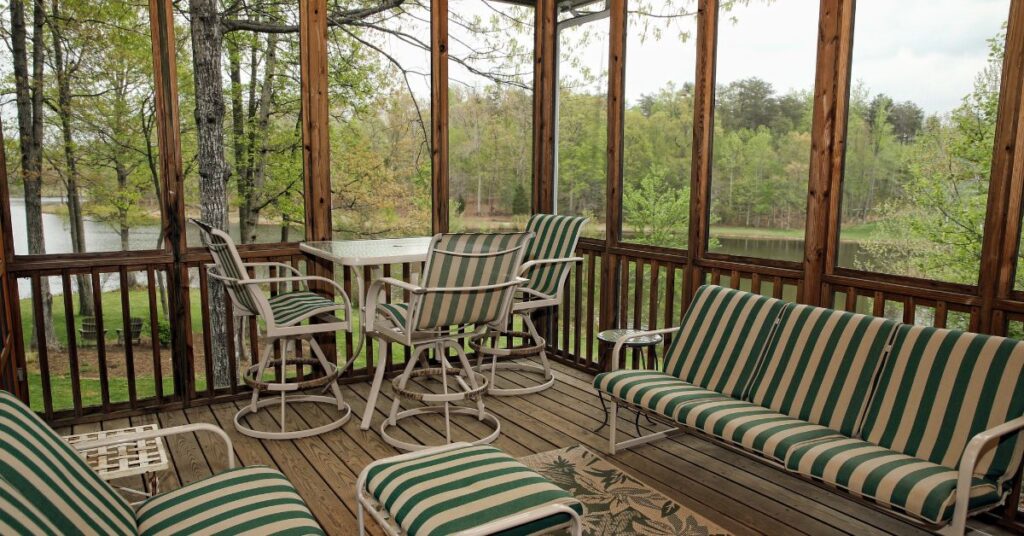 Does a Screened Porch Count As Square Footage?